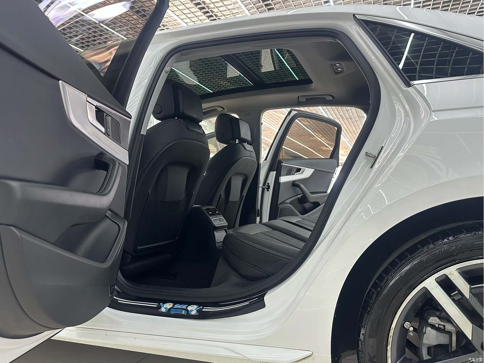 Audi A4L, 2021 9