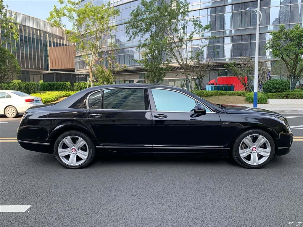 Bentley Flying Spur, 2012 9