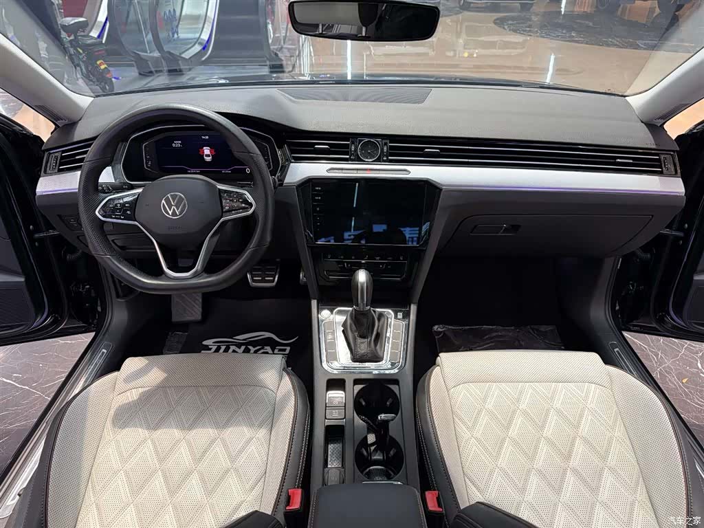 Volkswagen Magotan, 2023 все фото