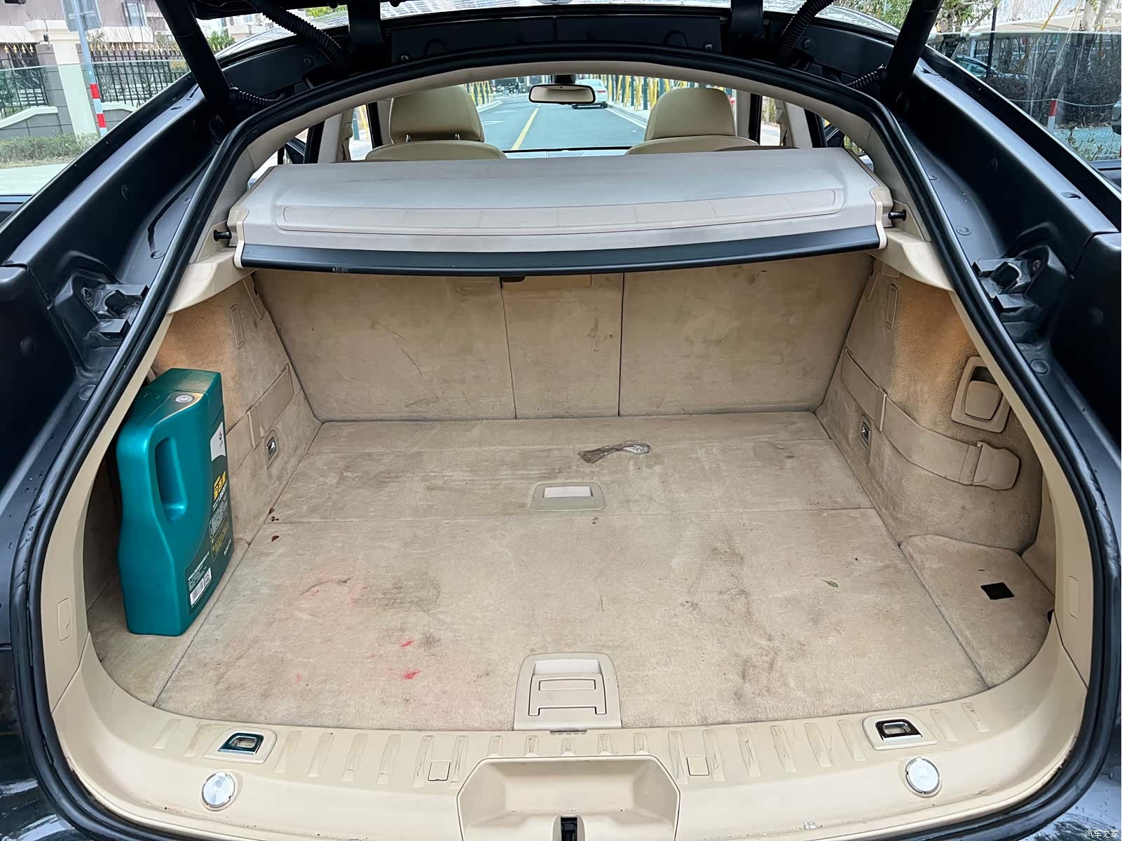 BMW 5 Series, 2010 19