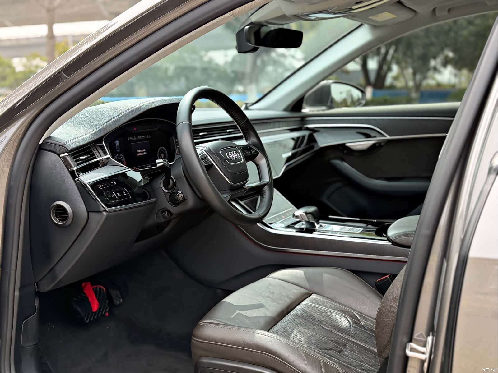 Audi A8L, 2018 все фото