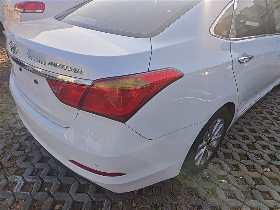 Hyundai Name picture