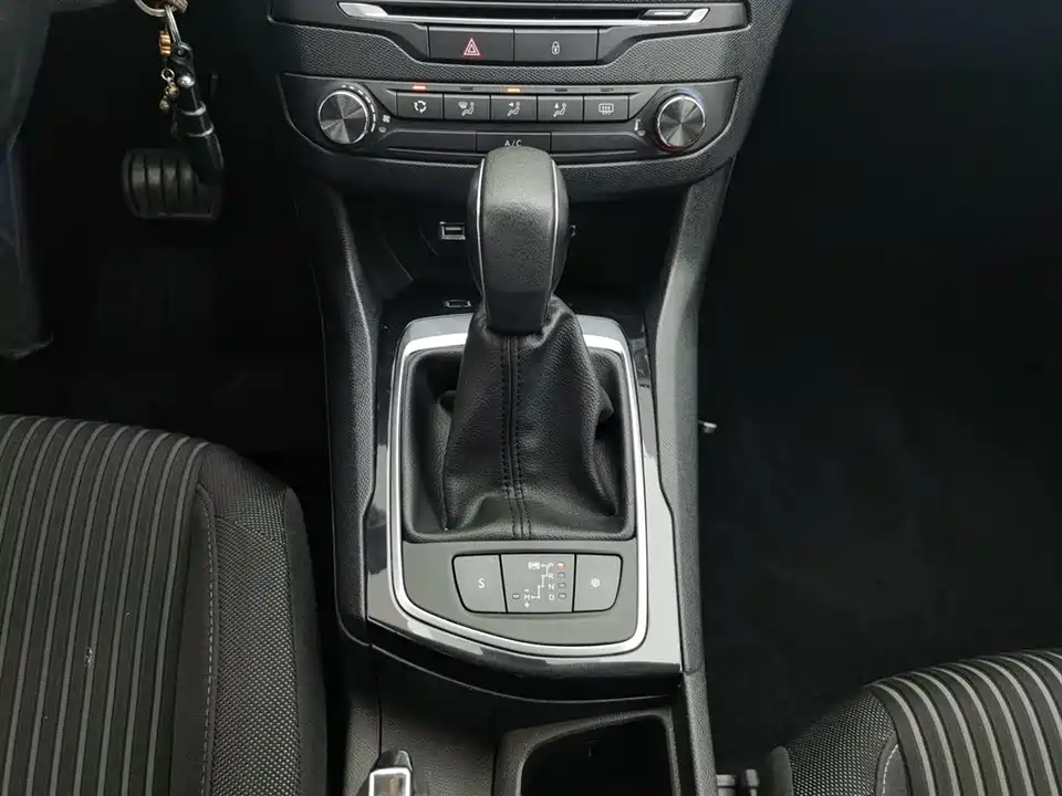 Peugeot 408 Peugeot 408