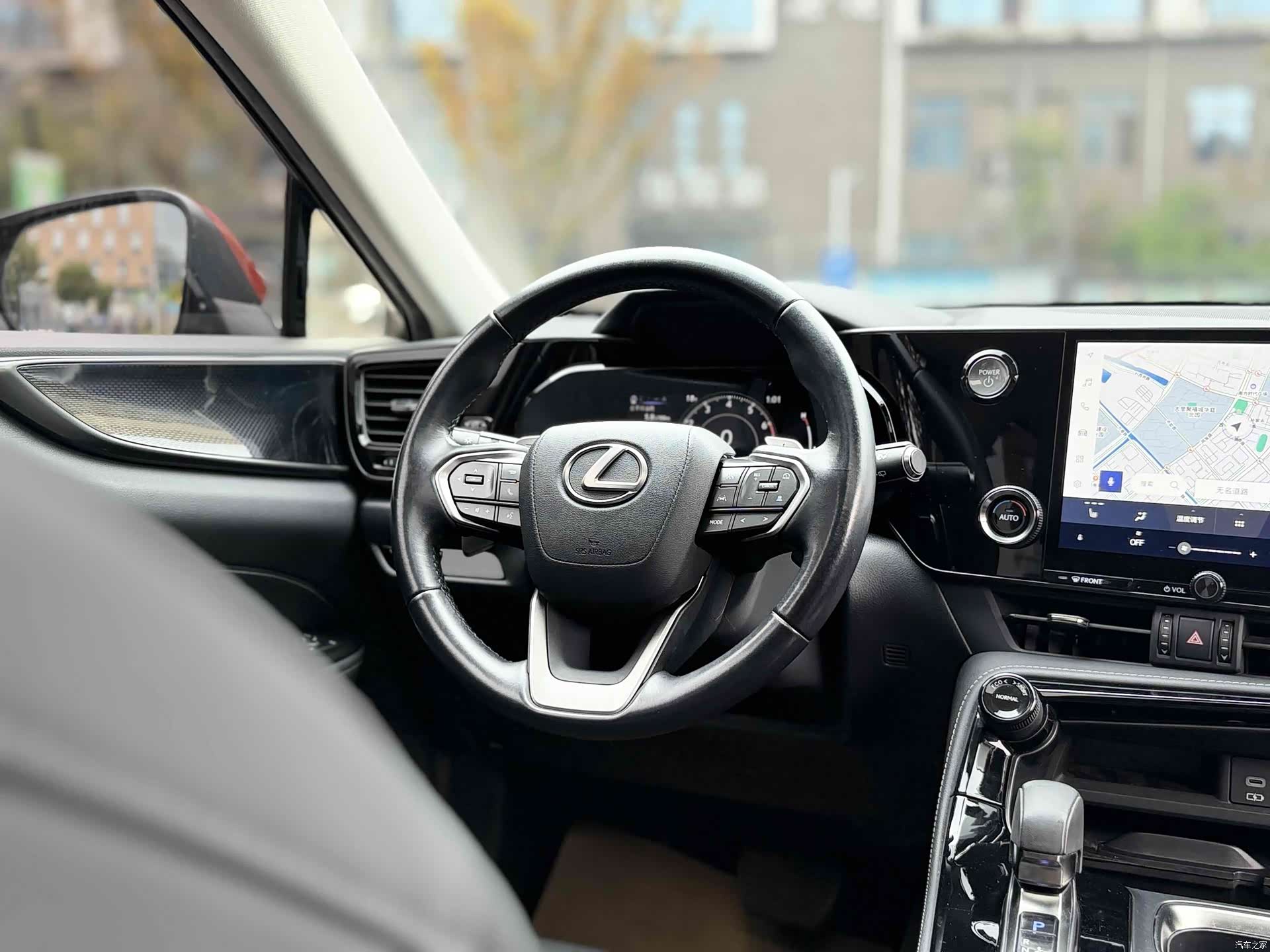 Lexus NX, 2022 10
