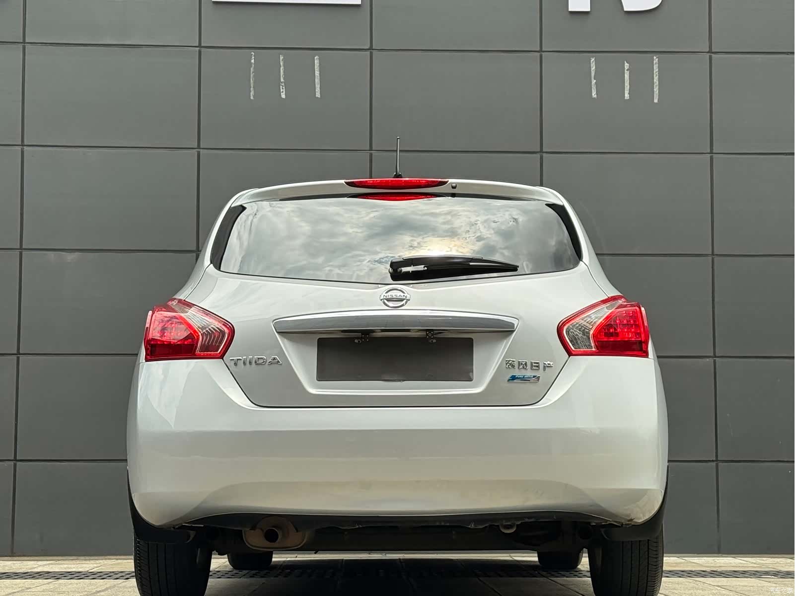 Nissan Tiida, 2012 25