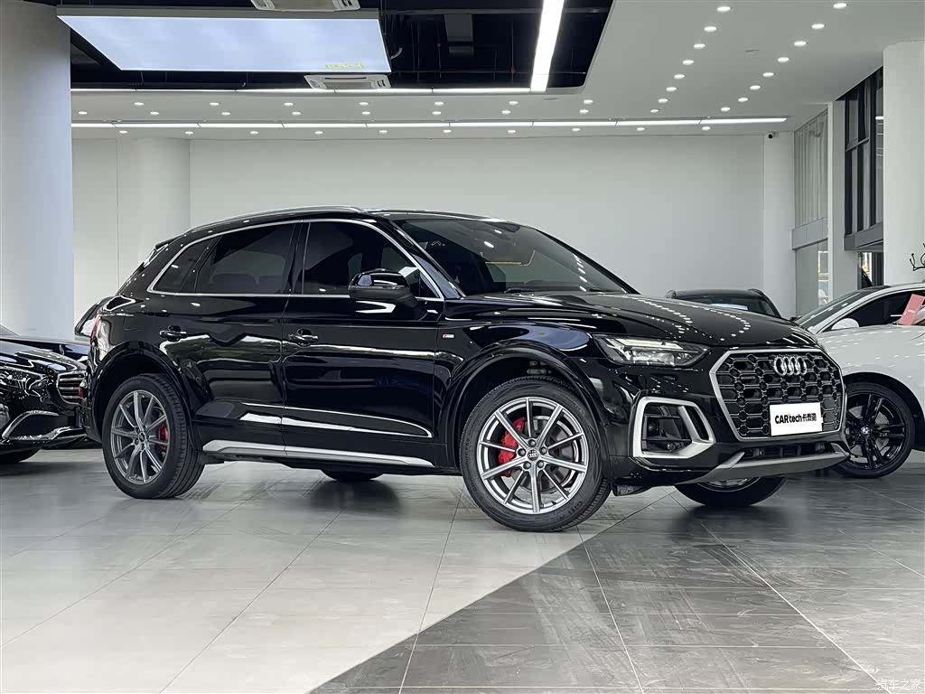 Audi Q5L, 2022 3