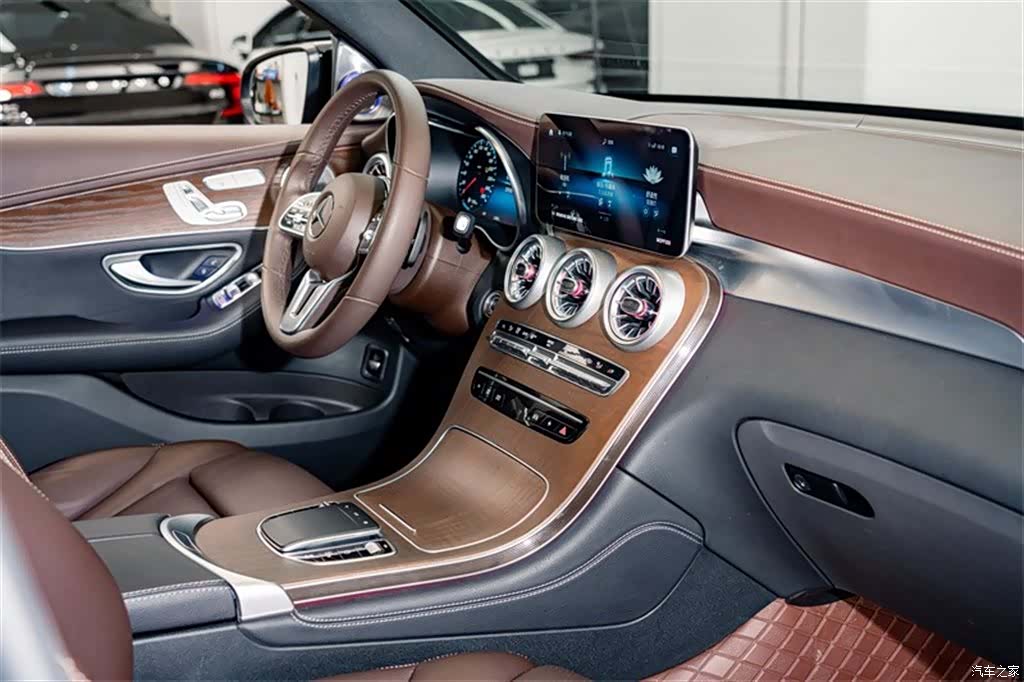 Mercedes-Benz GLC, 2022 19