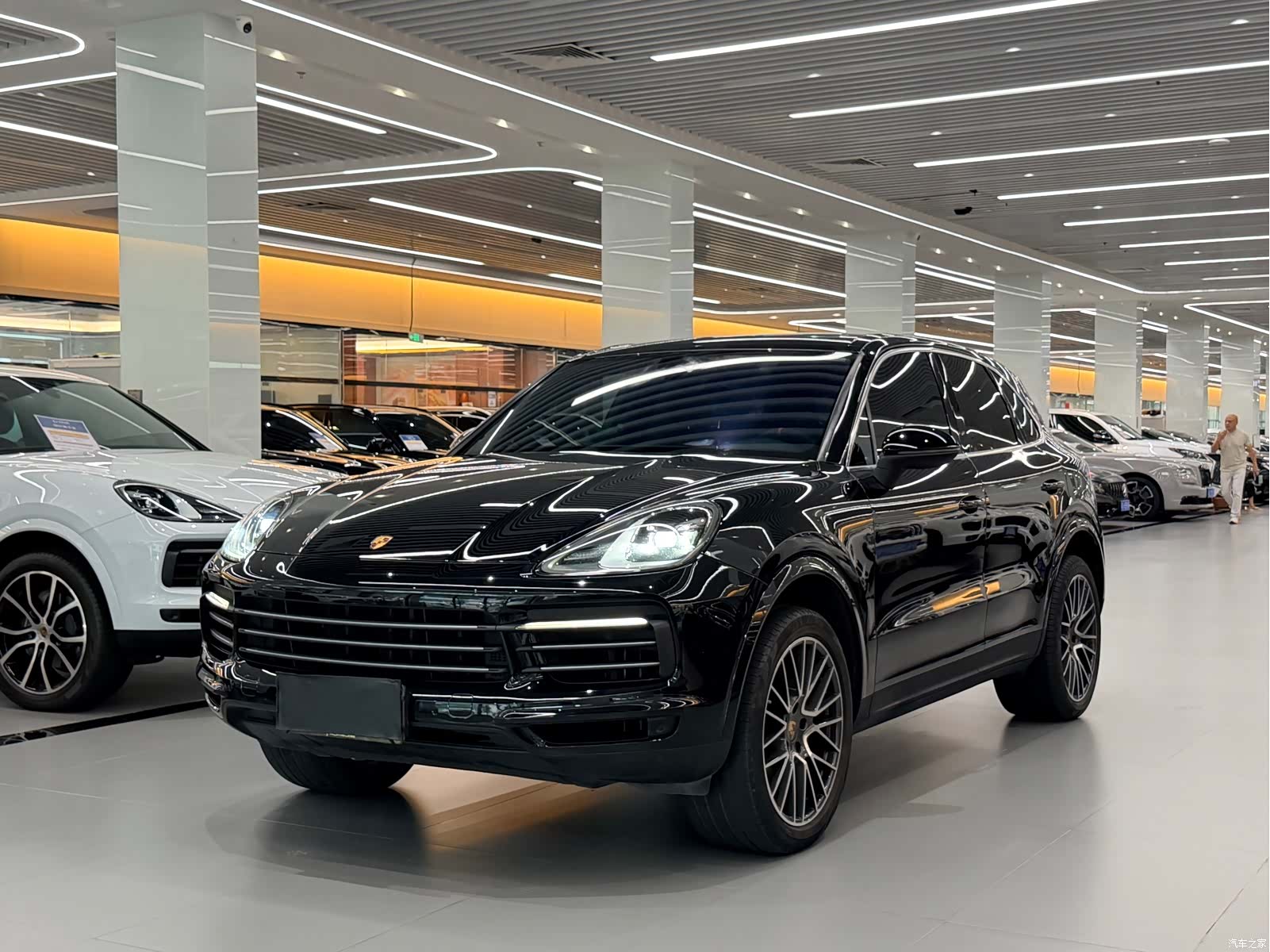 Porsche Cayenne, 2020 1