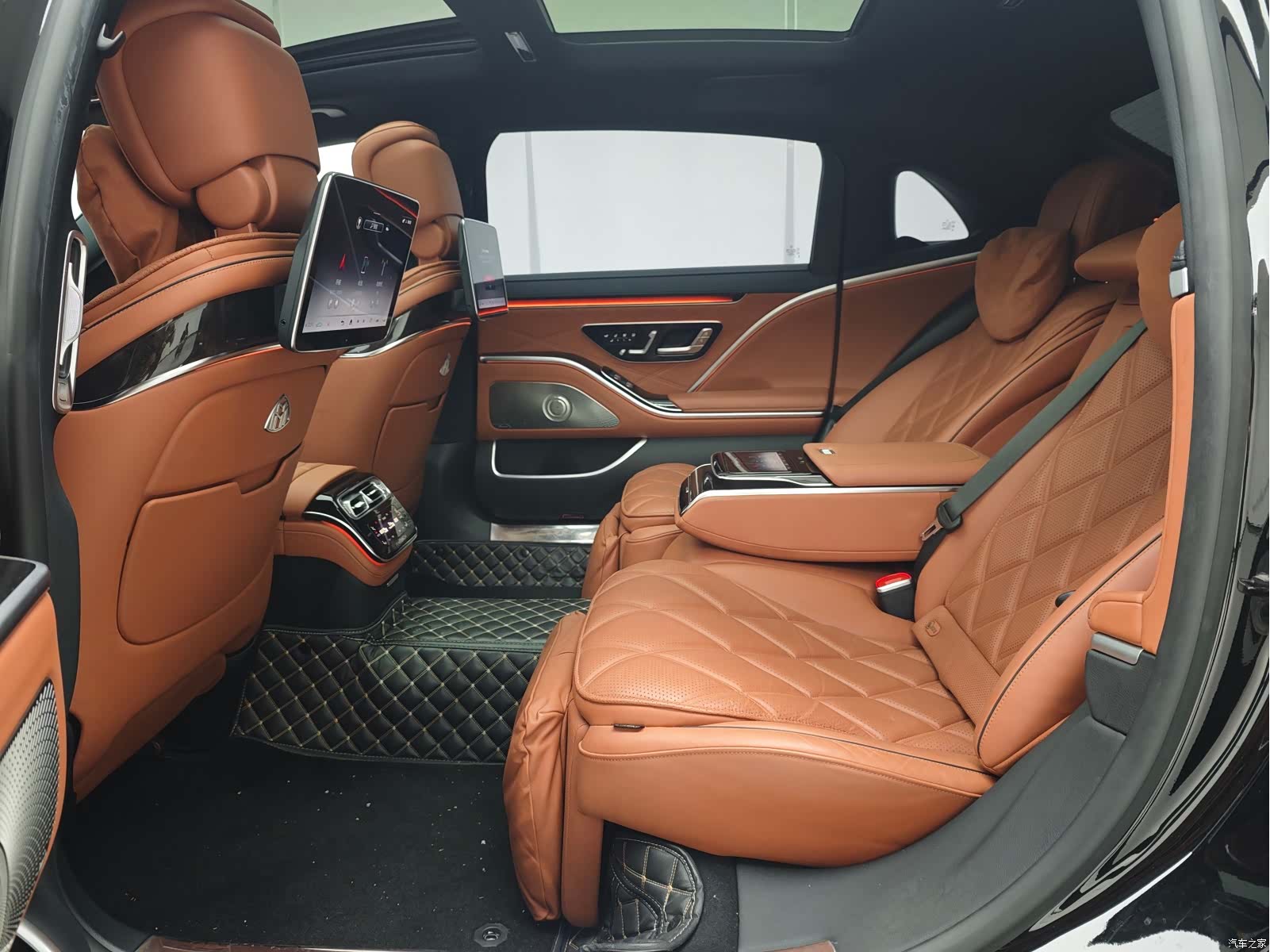 Maybach S-Class, 2023 7