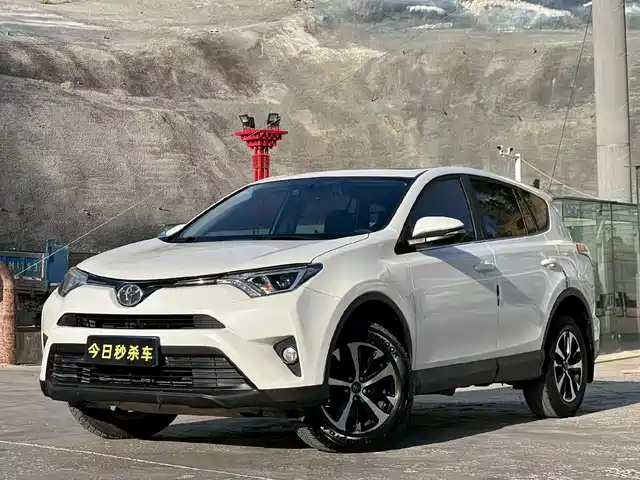 Toyota RAV4 2019 — купить из Китая под заказ