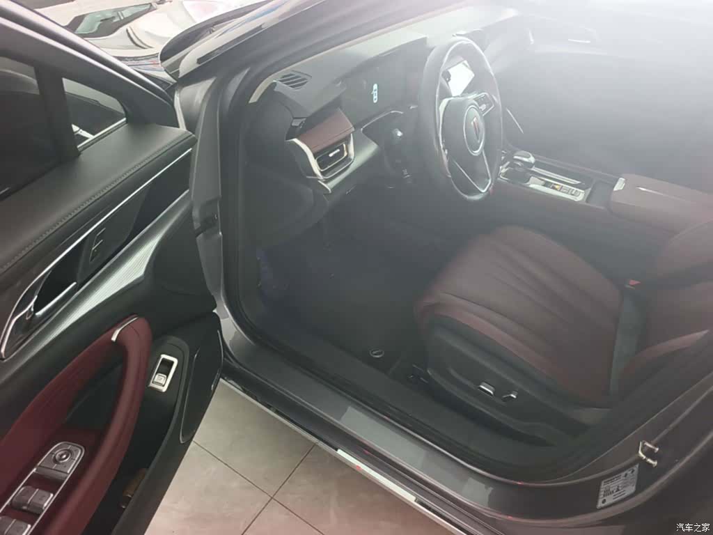 Hongqi H5, 2024 16