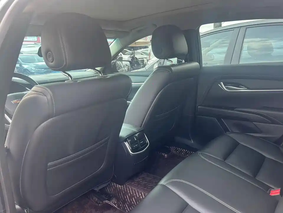 Cadillac XTS