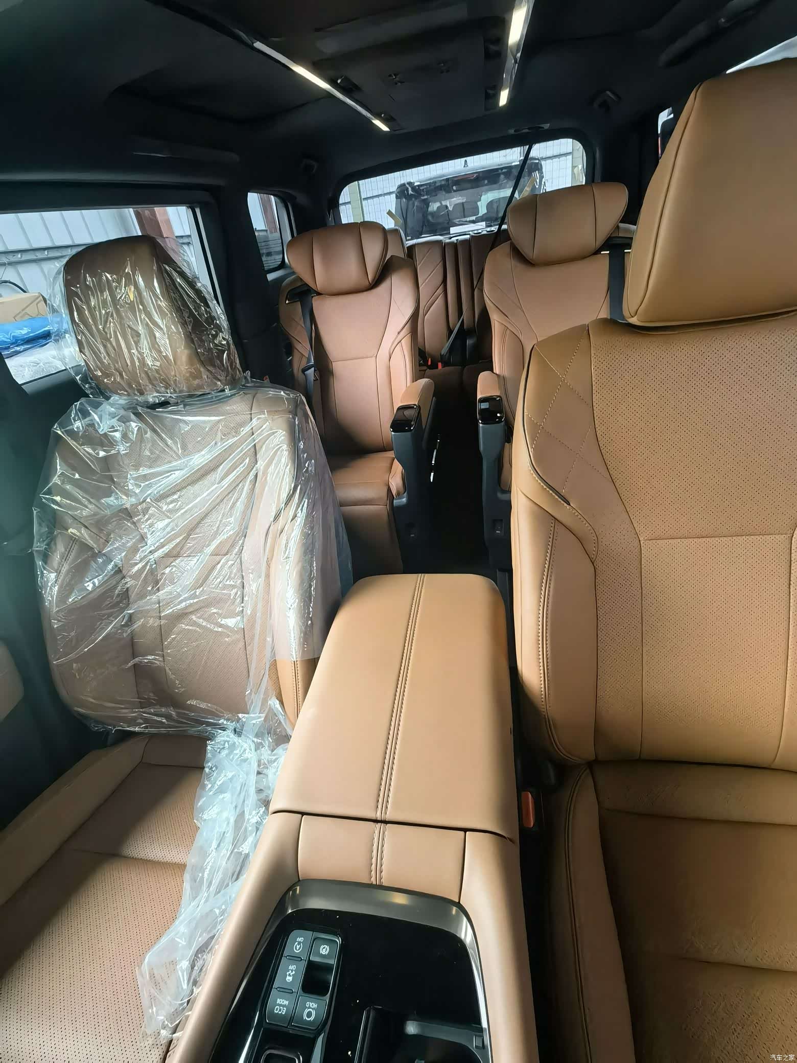 Toyota Vellfire, 2024 6