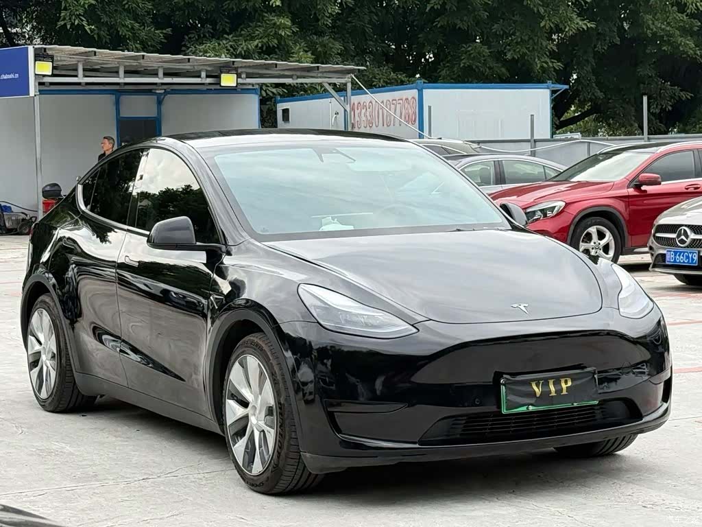 Tesla Model Y, 2023 3