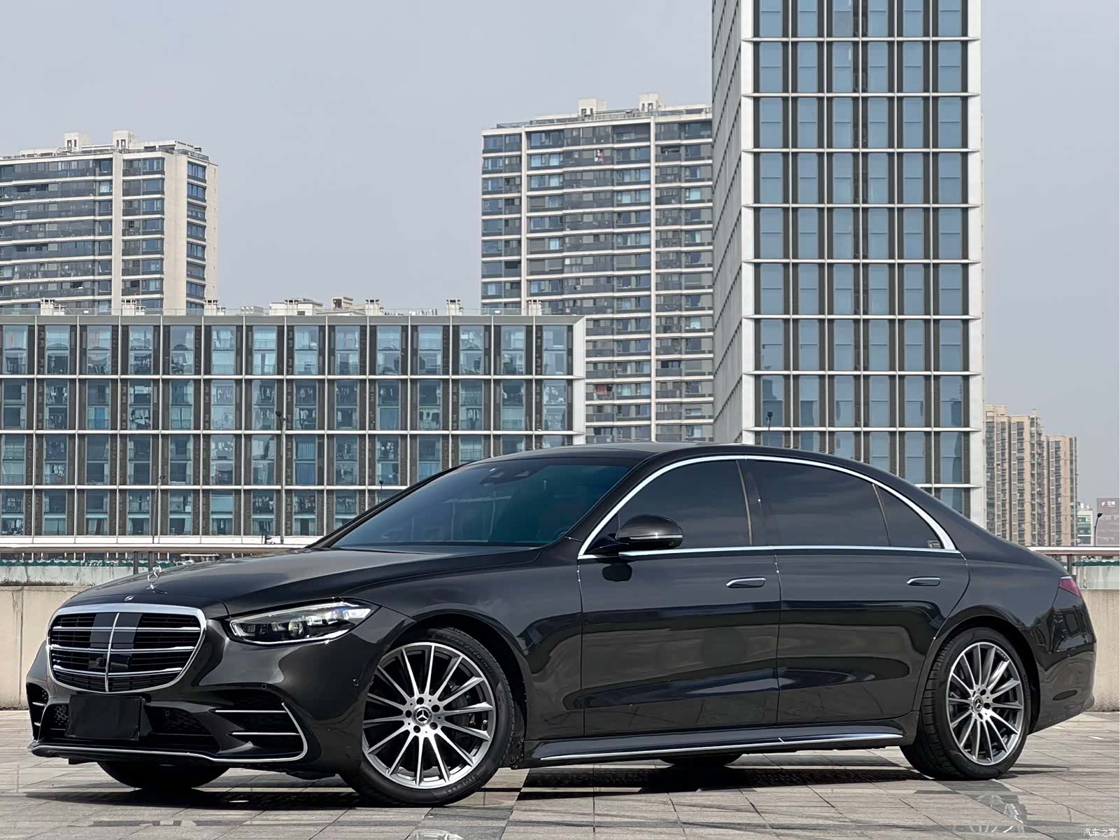 Mercedes-Benz S-Class, 2021 1