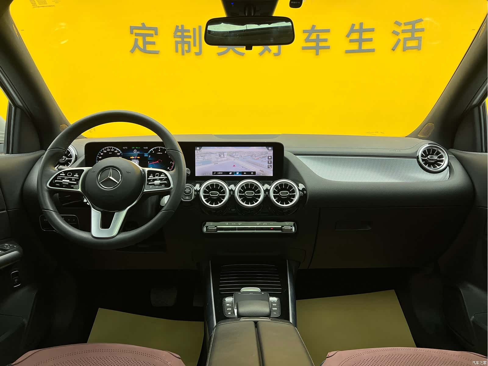 Mercedes-Benz GLA, 2022 12