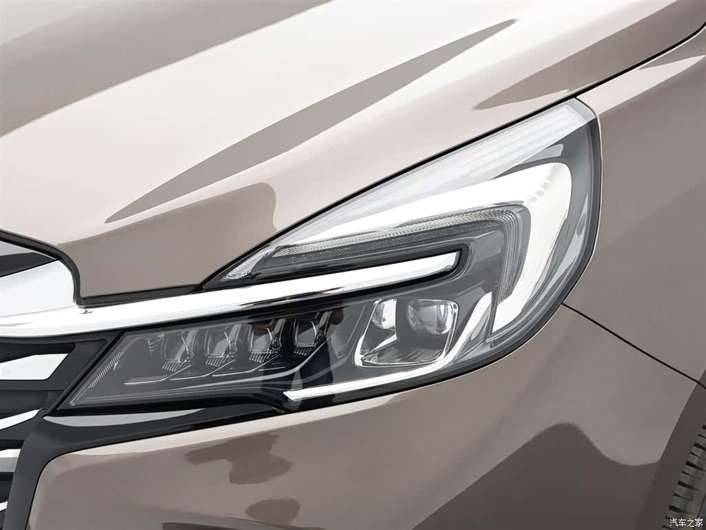 Buick GL8, 2023 18