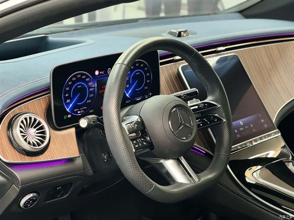 Mercedes-Benz EQE, 2025 7
