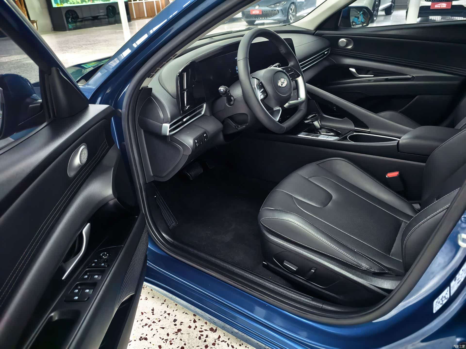 Hyundai Elantra, 2022 7