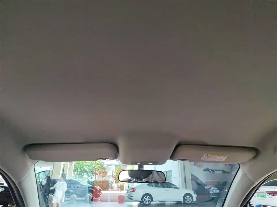 BYD e2
