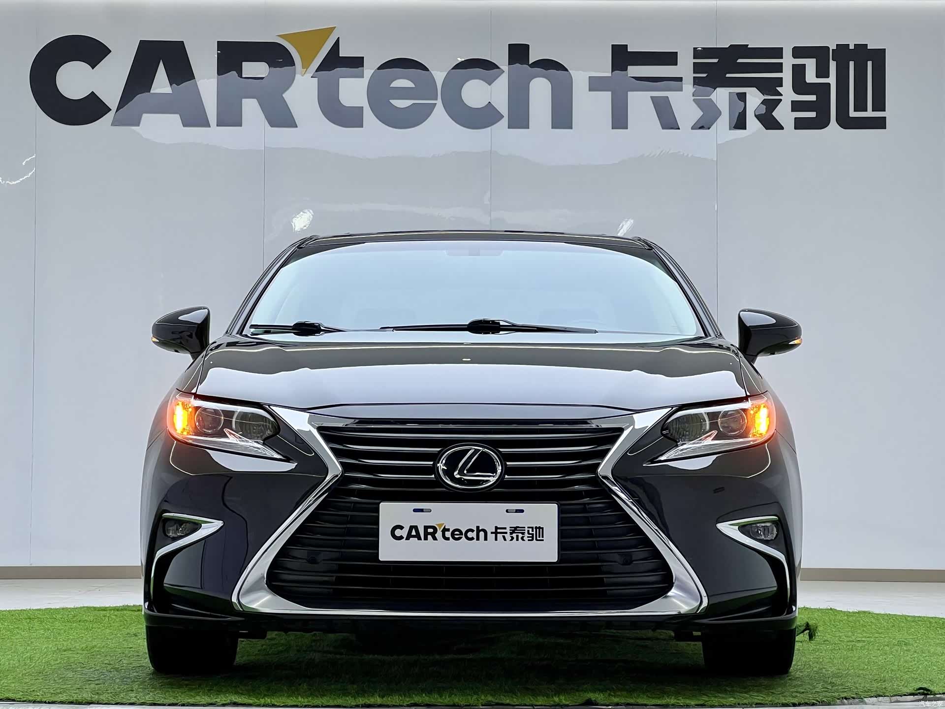 Lexus ES, 2018 7