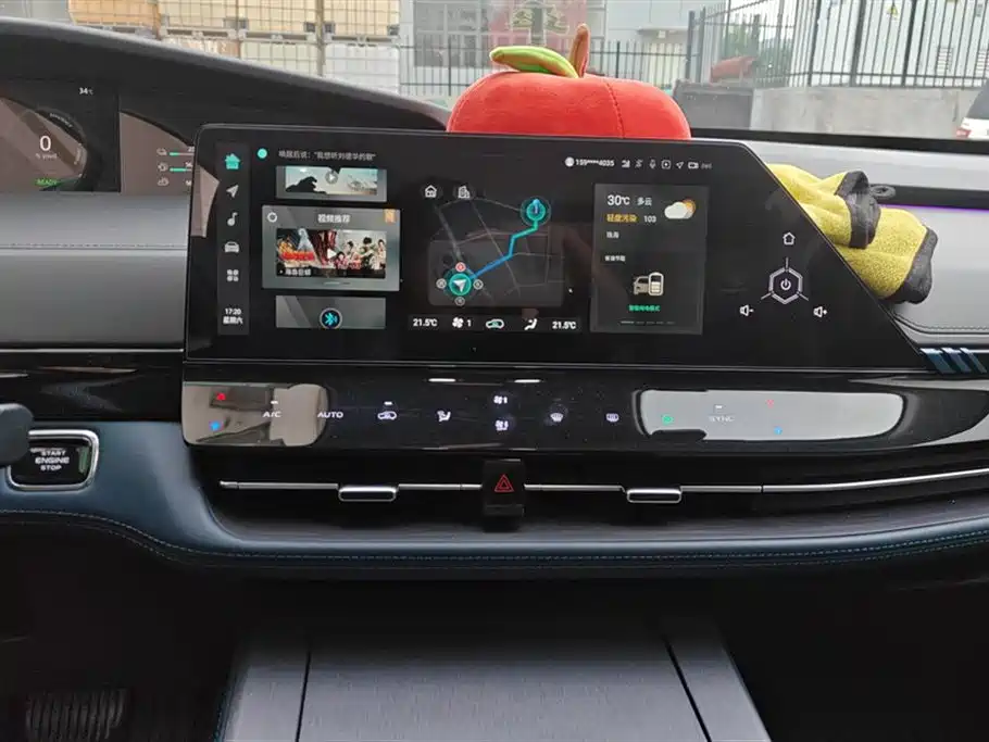 Changan UNI-K Smart iDD