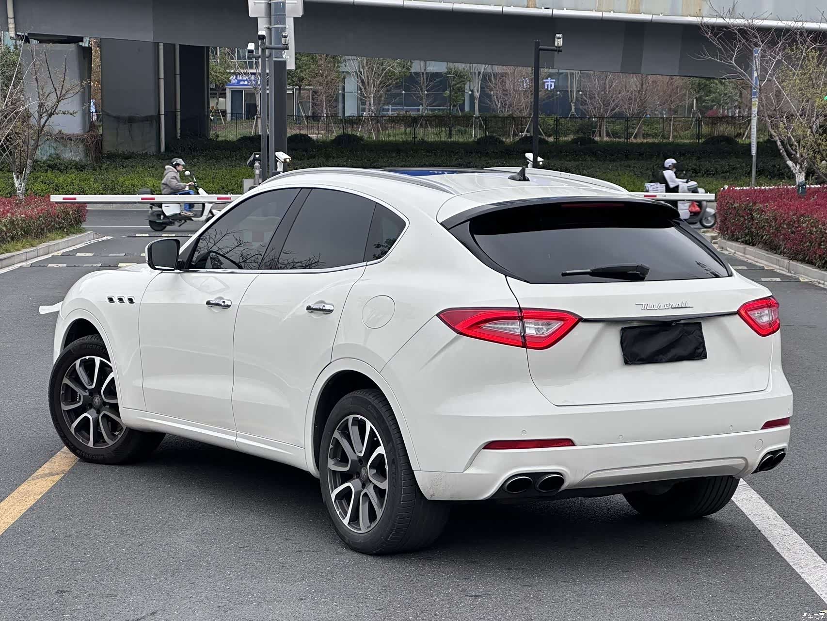 Maserati Levante, 2017 7