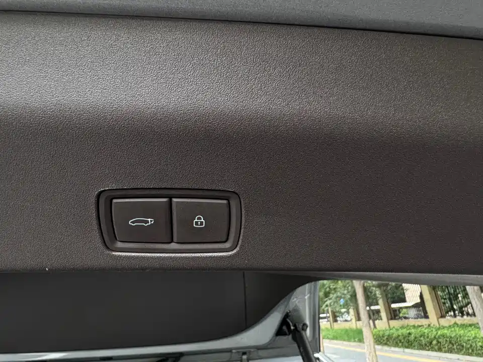 Li Auto Ideal MEGA Li Auto Ideal MEGA