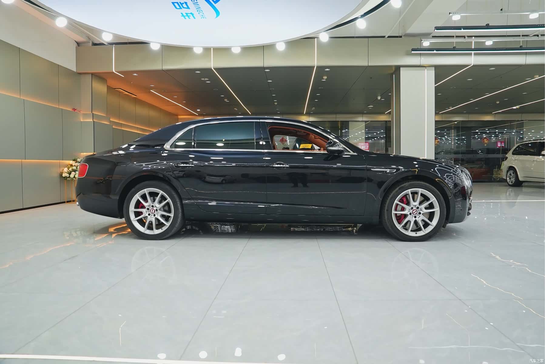 Bentley Flying Spur, 2017 11