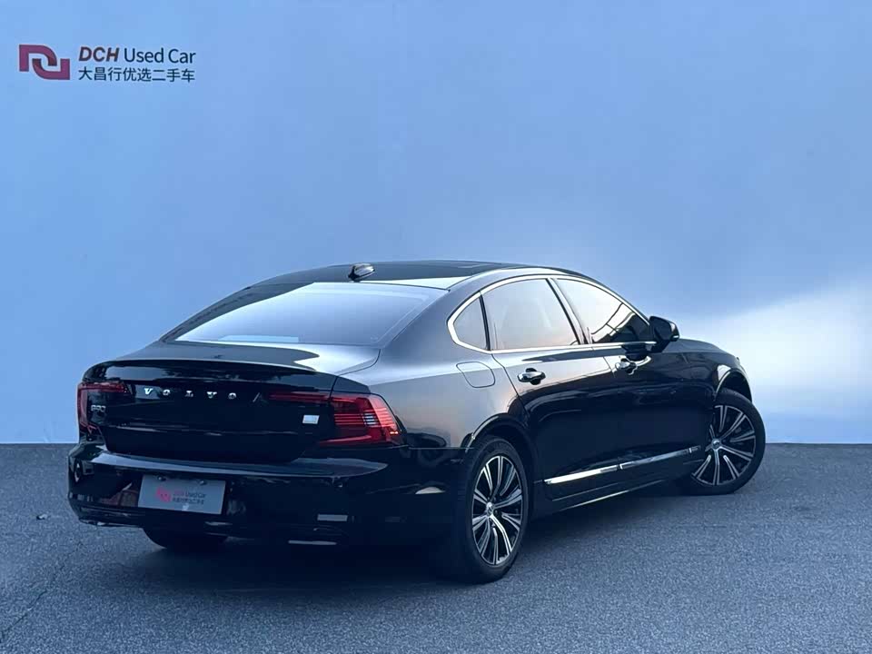 Volvo S90