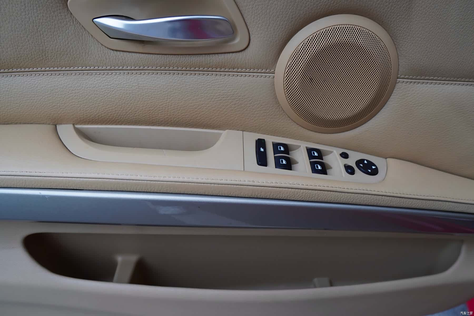 BMW 3 Series, 2011 19