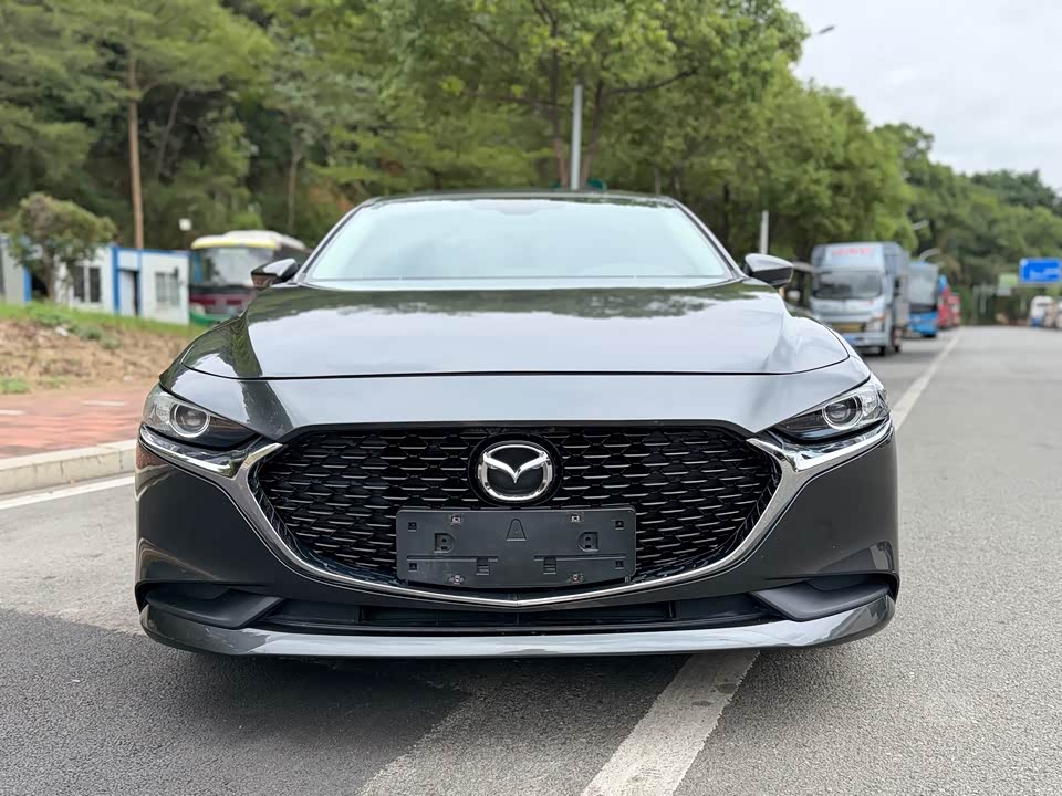 Mazda 3 Angkesaila