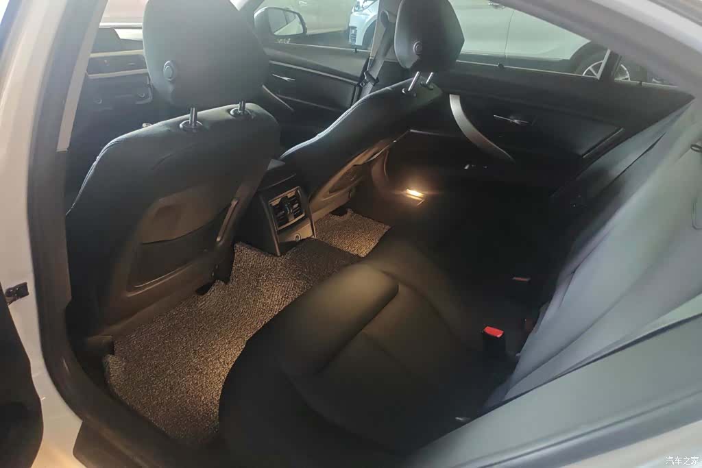 BMW 3 Series, 2016 11