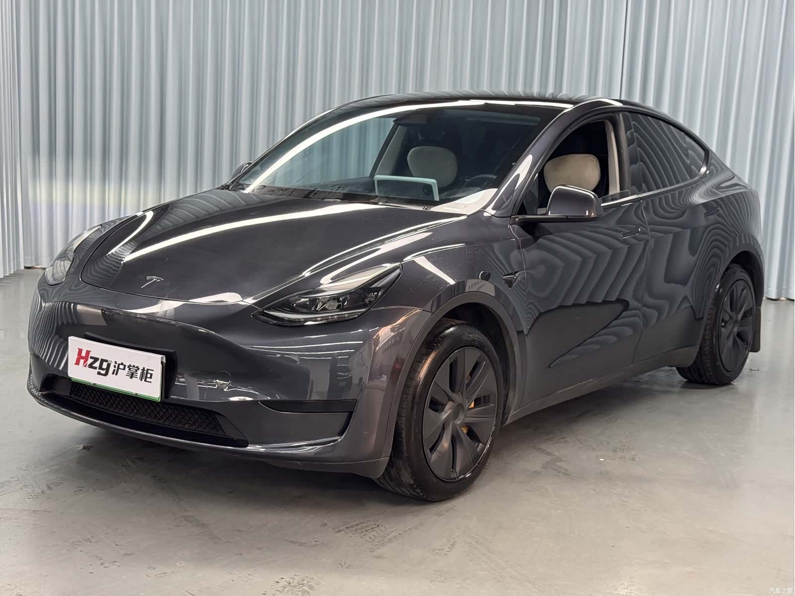 Tesla Model Y, 2024 1