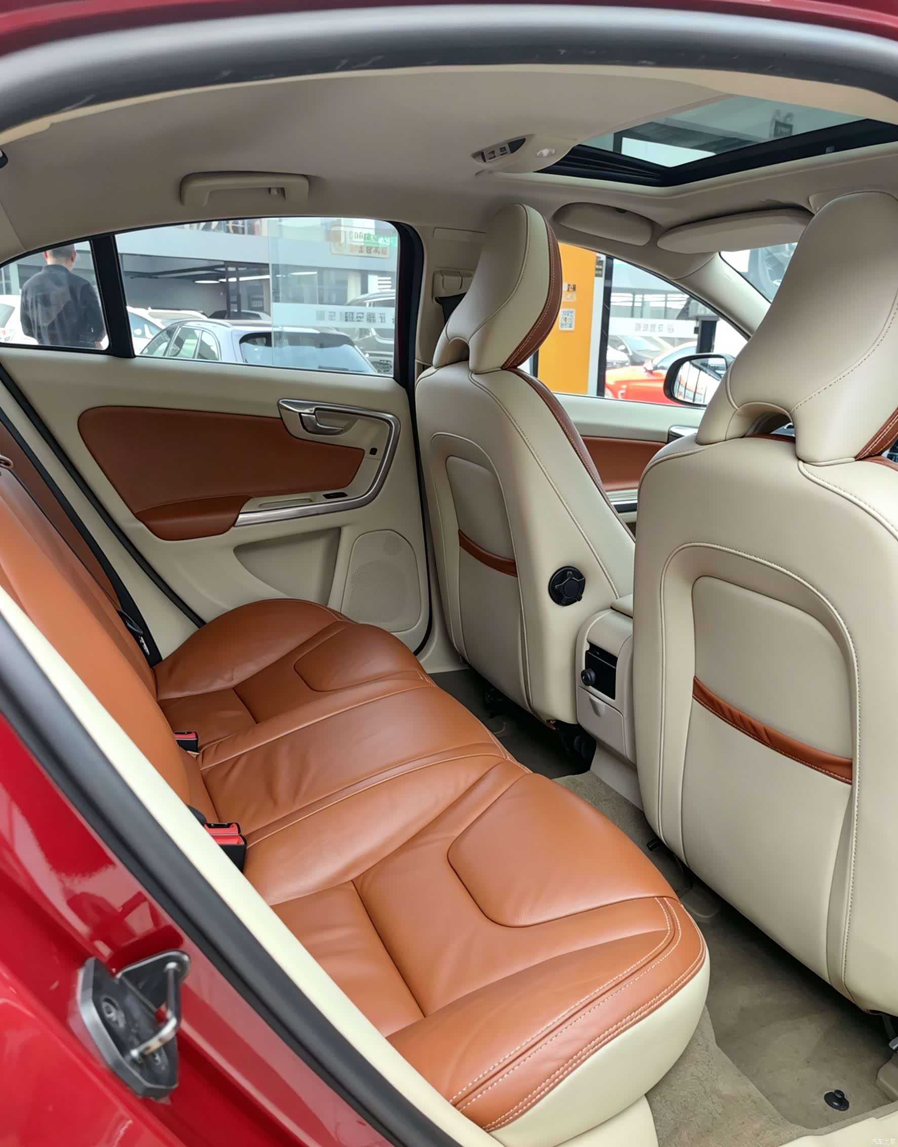 Volvo S60, 2013 8