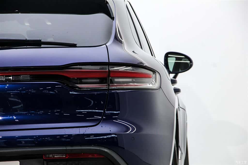 Porsche Macan, 2022 11