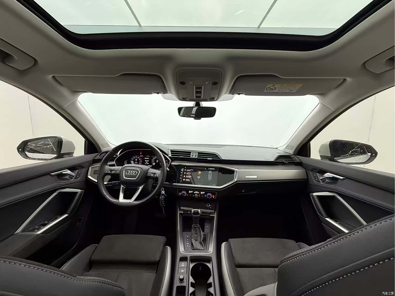 Audi Q3, 2022 12