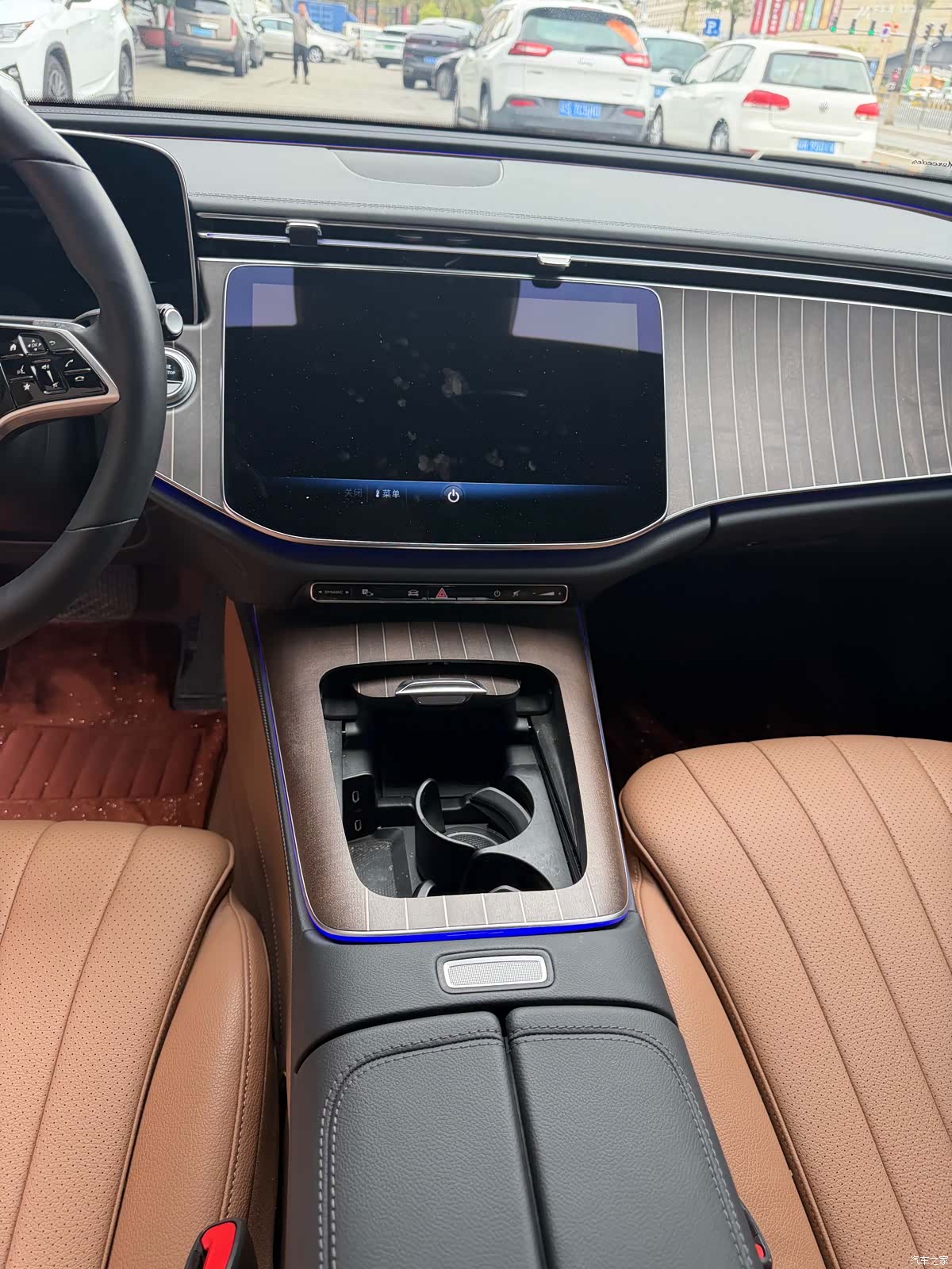 Mercedes-Benz E-Class, 2024 7