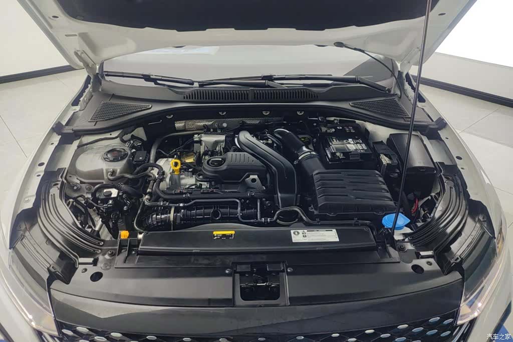 Volkswagen Lavida, 2024 10