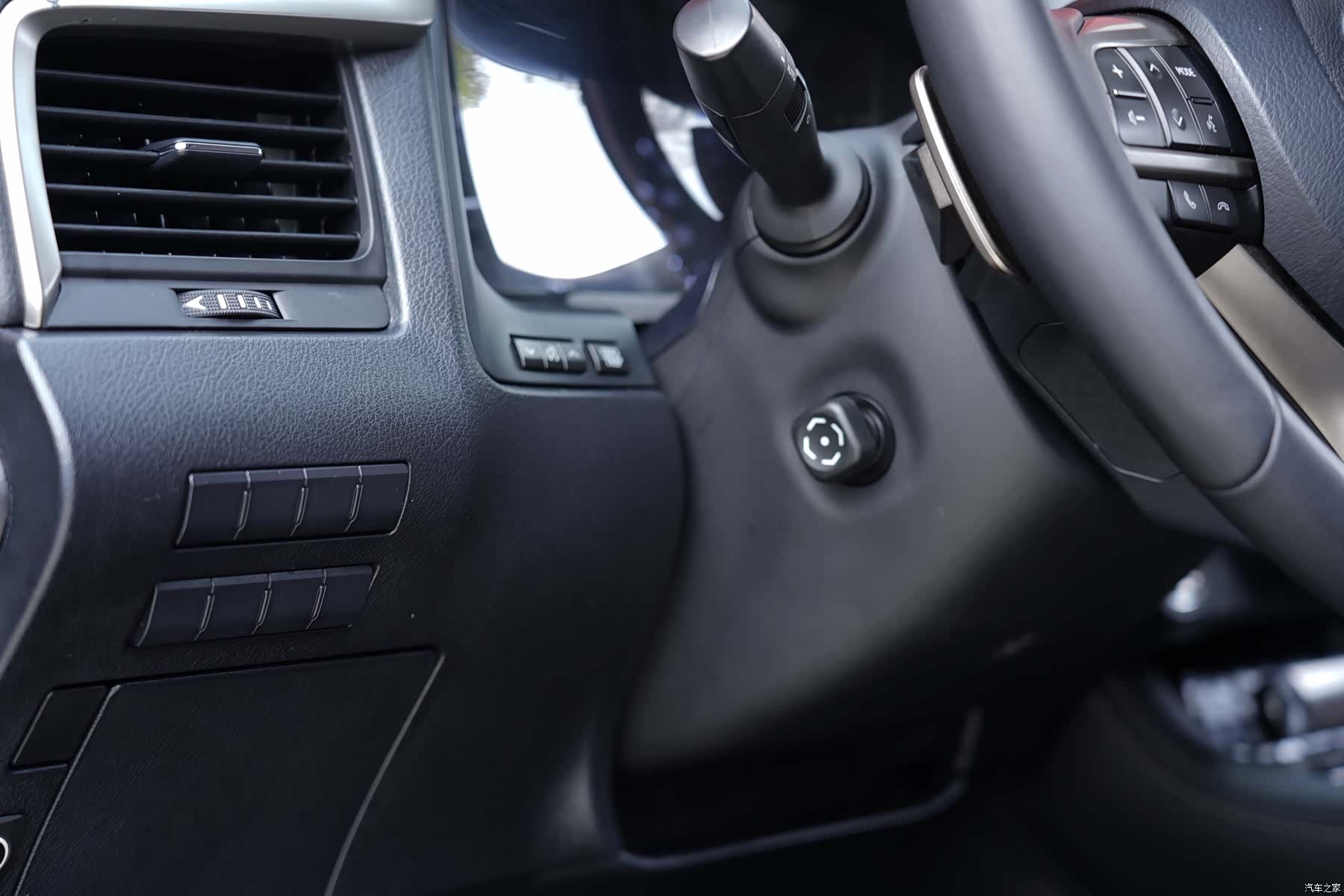 Lexus RX, 2019 19