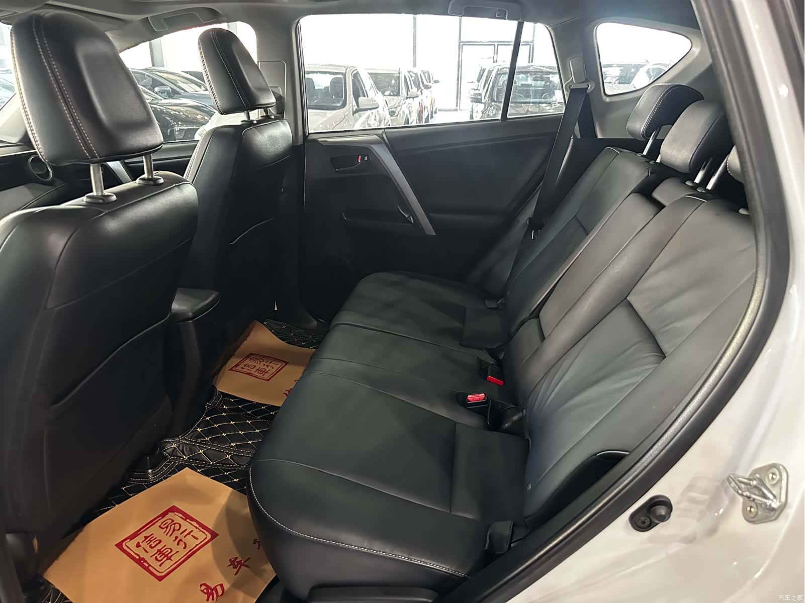 Toyota RAV4, 2017 7