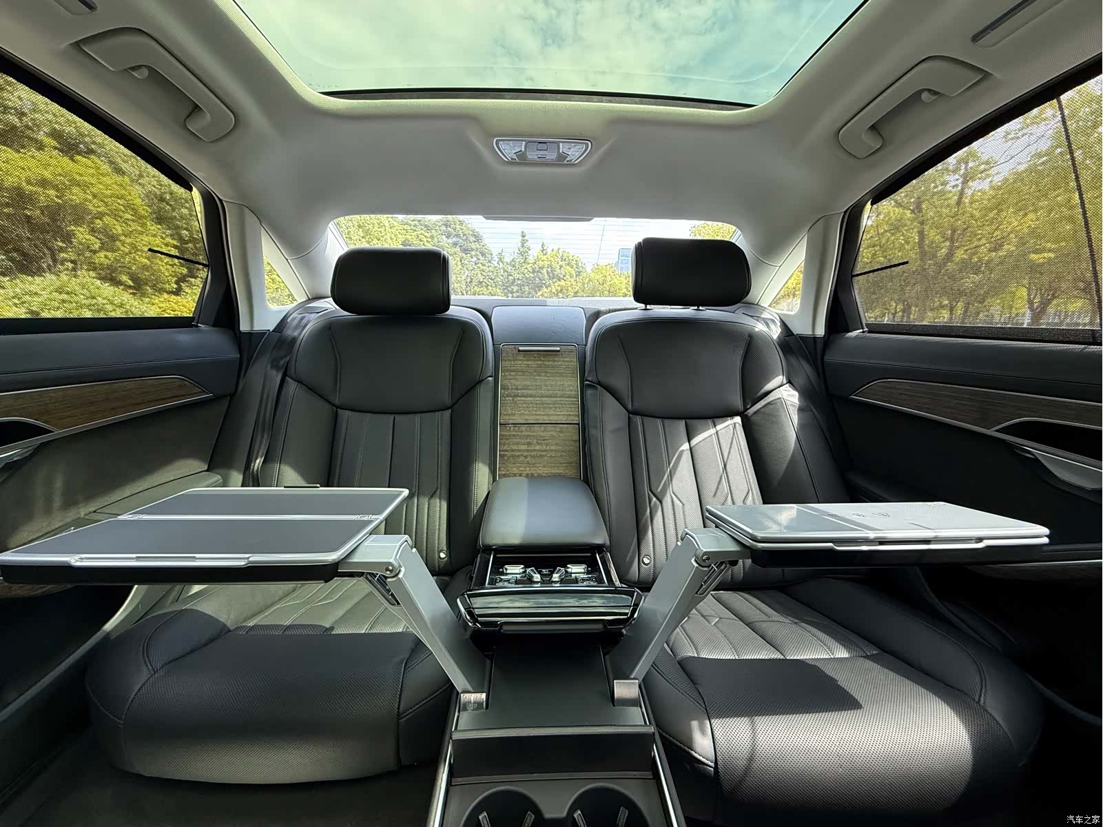 Audi A8L, 2018 11