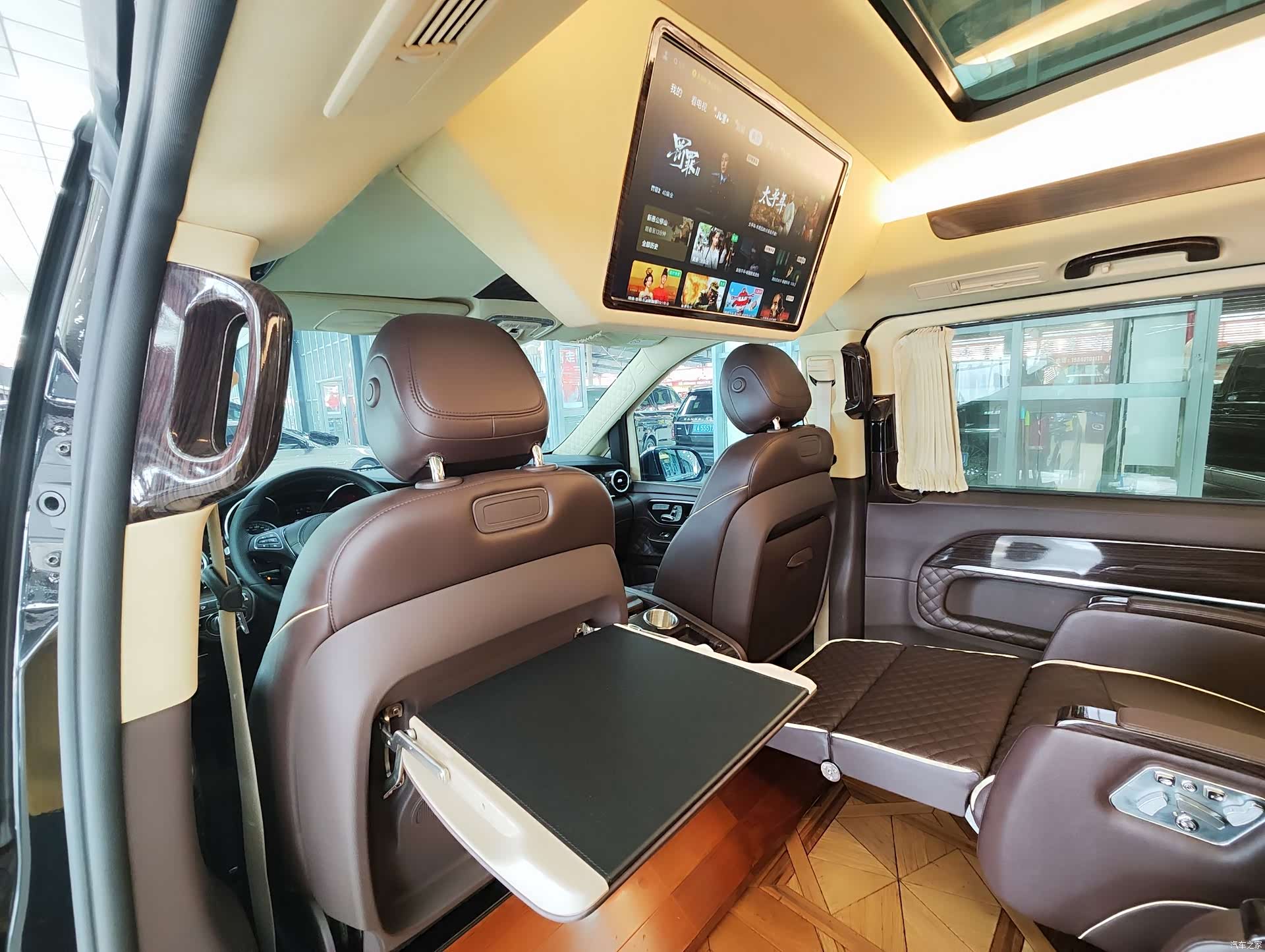 Mercedes-Benz V-Class, 2018 20