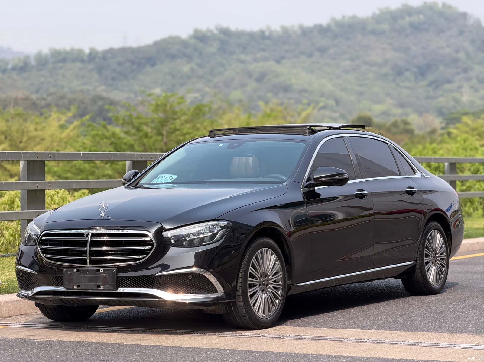 Mercedes-Benz E-Class, 2023 1