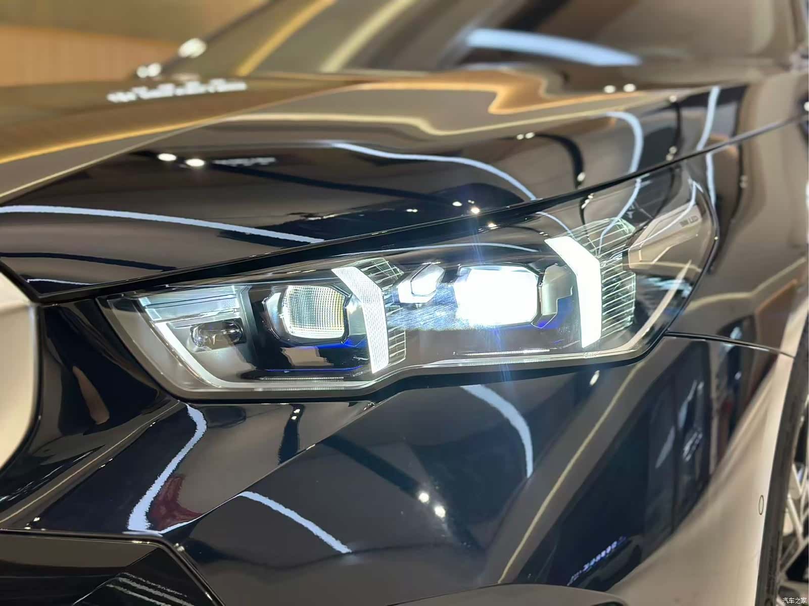 BMW 5 Series, 2025 4