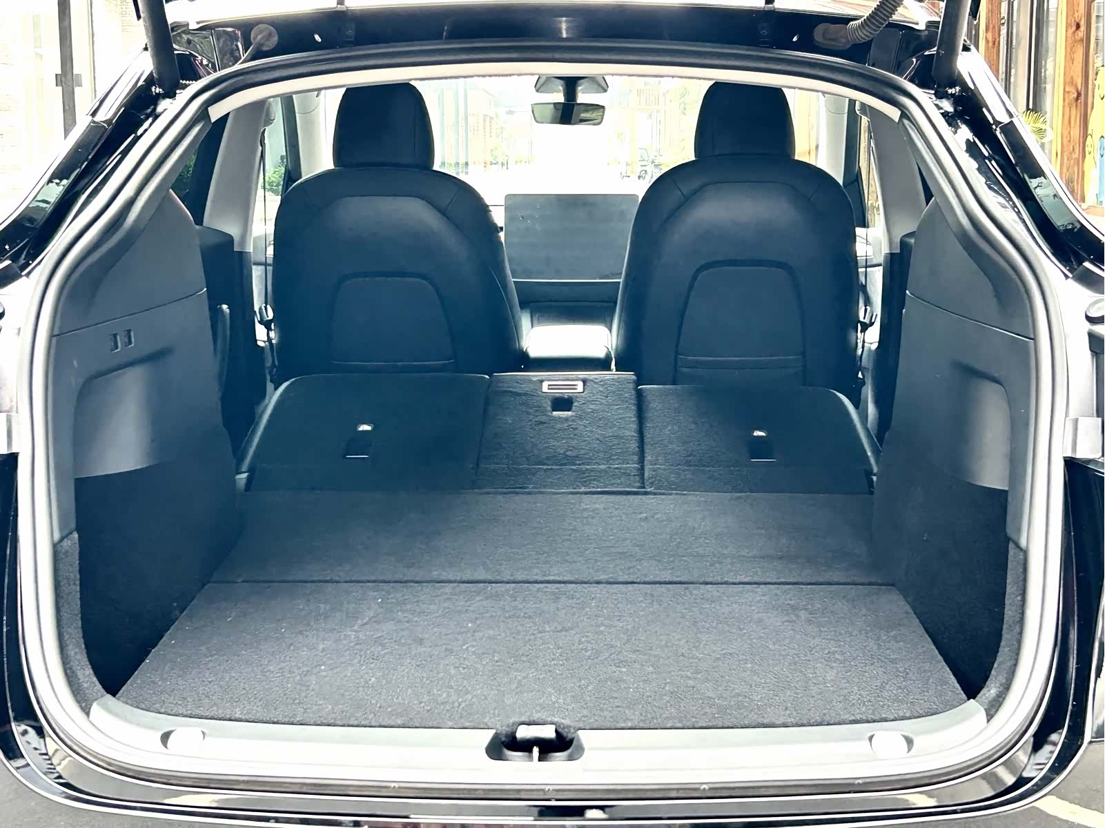 Tesla Model Y, 2021 12