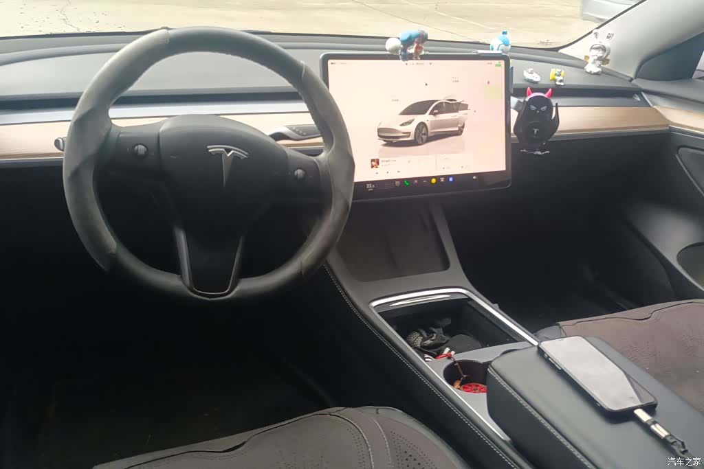 Tesla Model 3, 2023 12