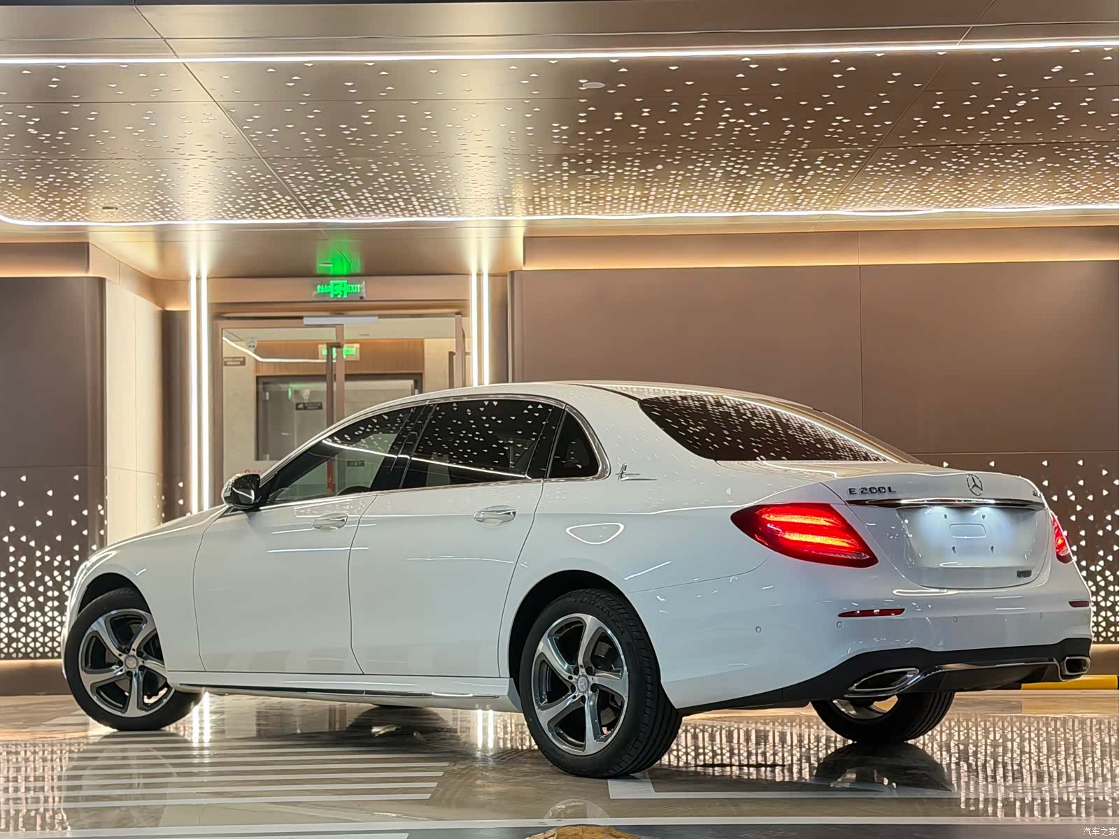 Mercedes-Benz E-Class, 2017 6