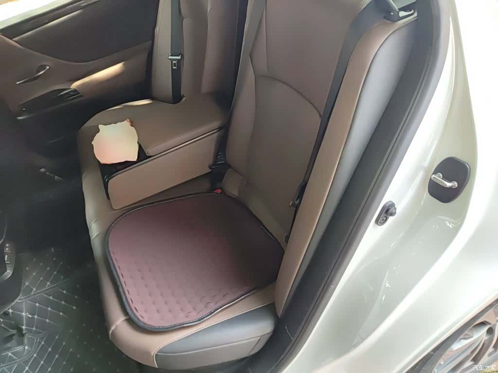 Lexus ES, 2023 14