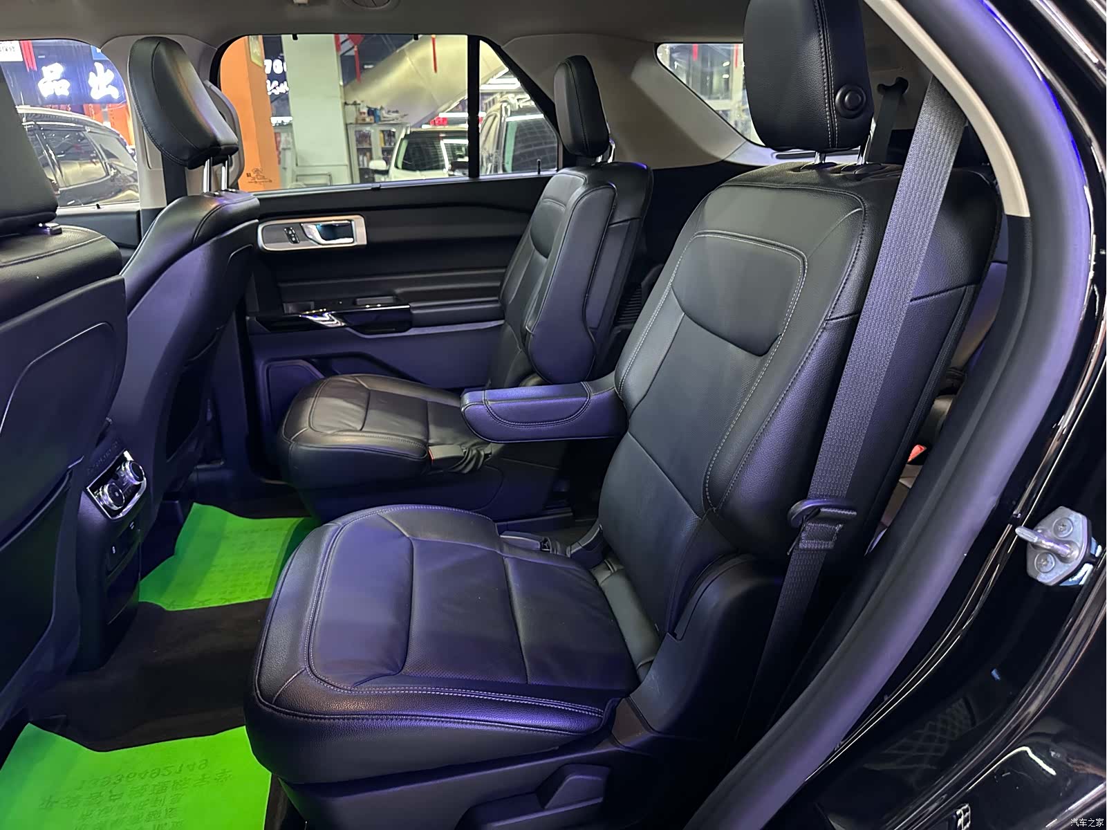 Ford Explorer, 2021 8